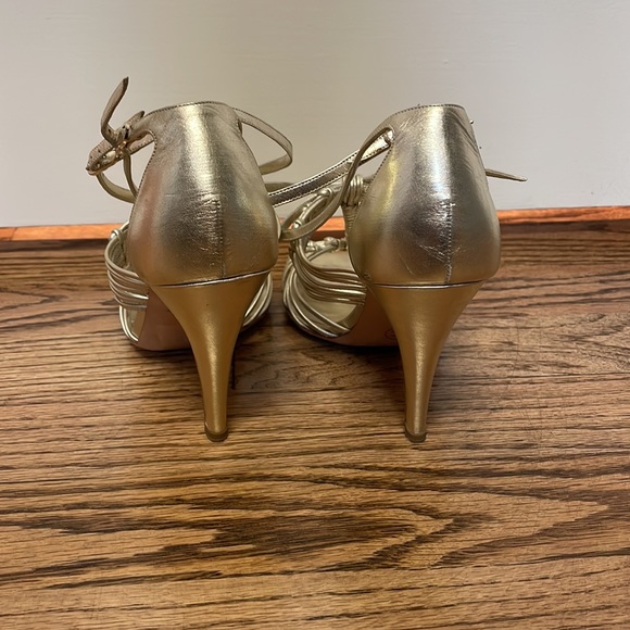 Chanel gold sandal - Picture 4 of 9